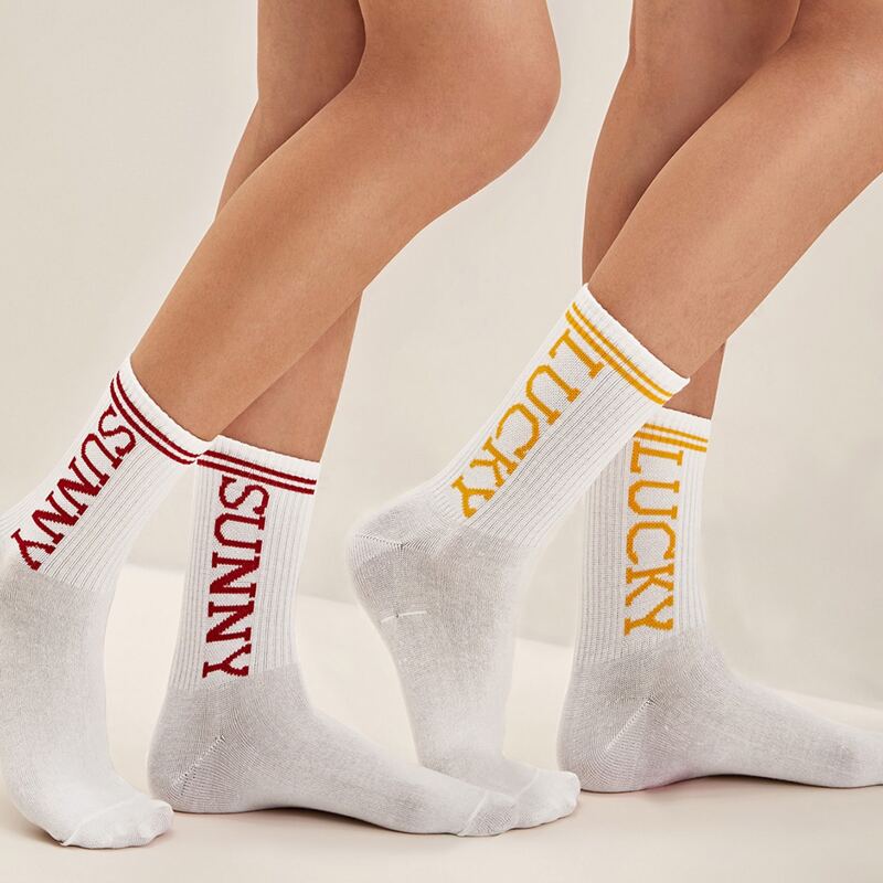 

2pairs Letter Pattern Socks, White