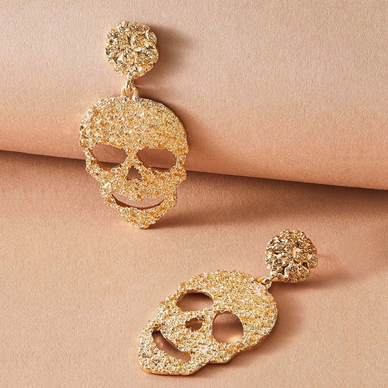 

1pair Textured Skull Shaped Drop Earrings, Gold