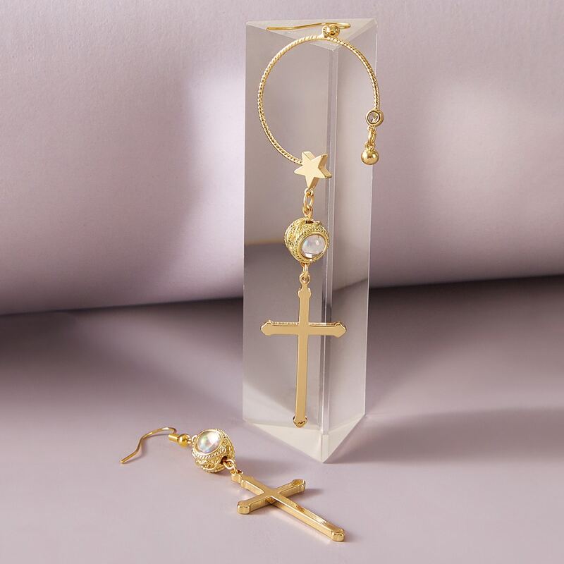 

1pair Star & Cross Decor Drop Earrings, Gold