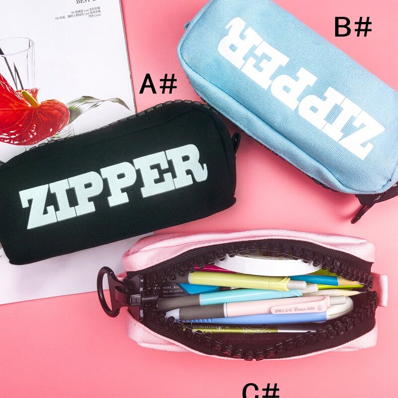 

1pc Letter Graphic Thick Zipper Pencil Case