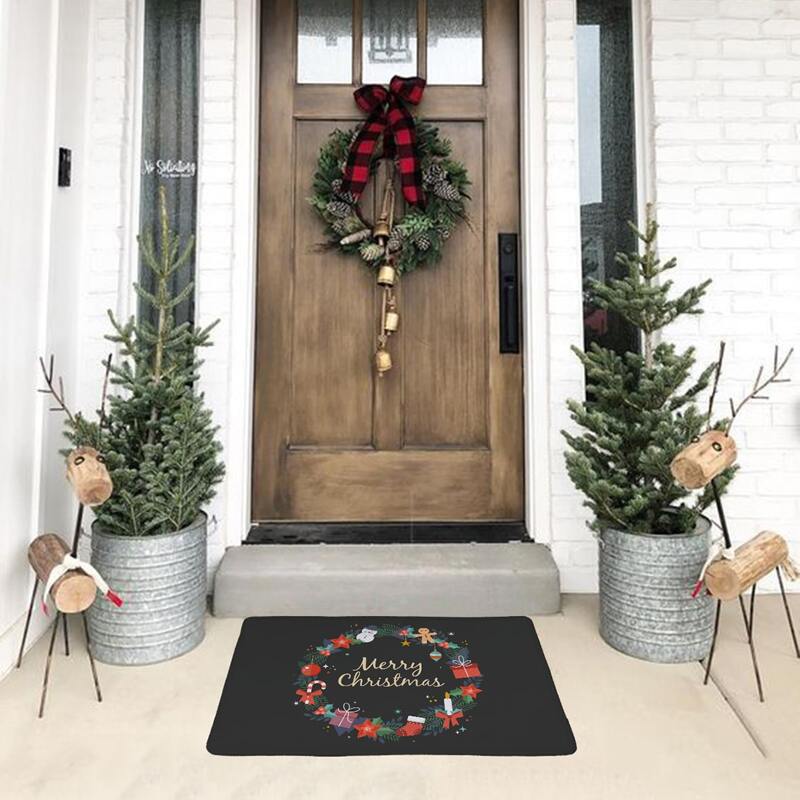 

Christmas Wreath Print Floor Mat, Multicolor