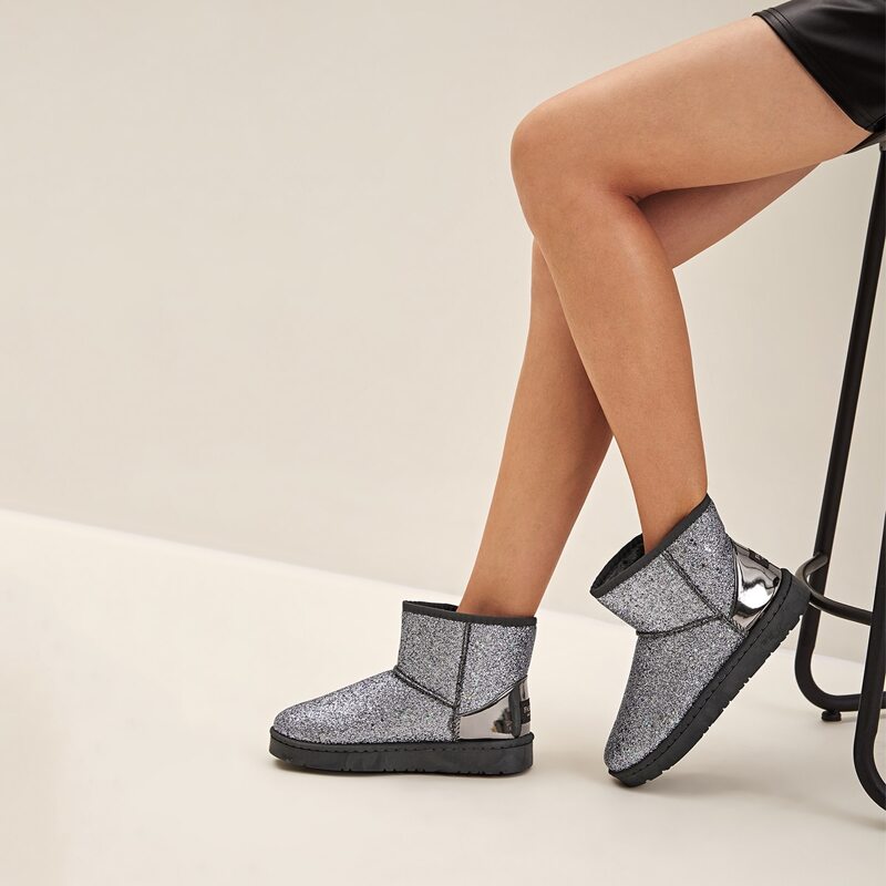 

Letter Patch Decor Glitter Snow Boots, Silver