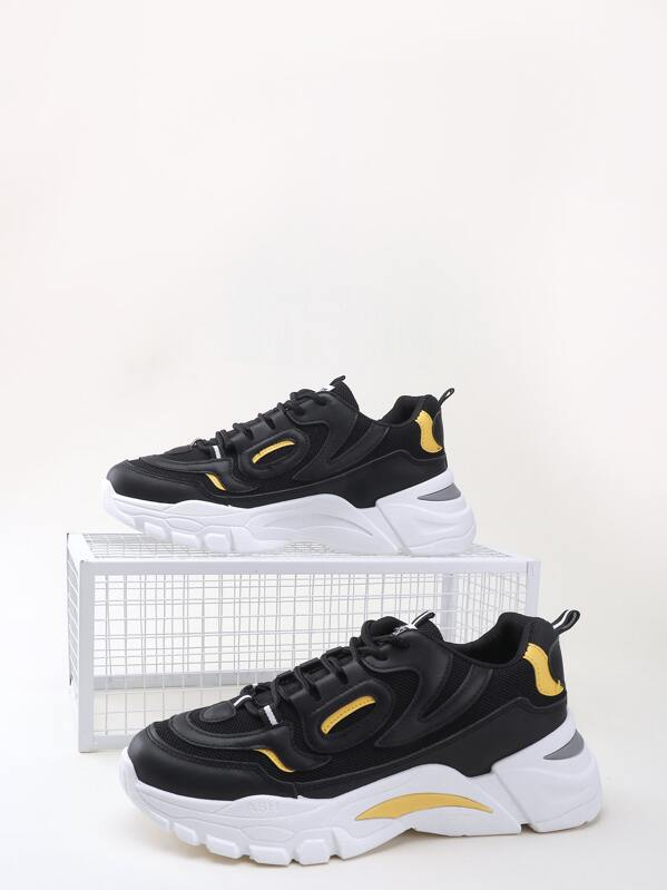 

Men Letter Patch Lace-up Front Sneakers, Black