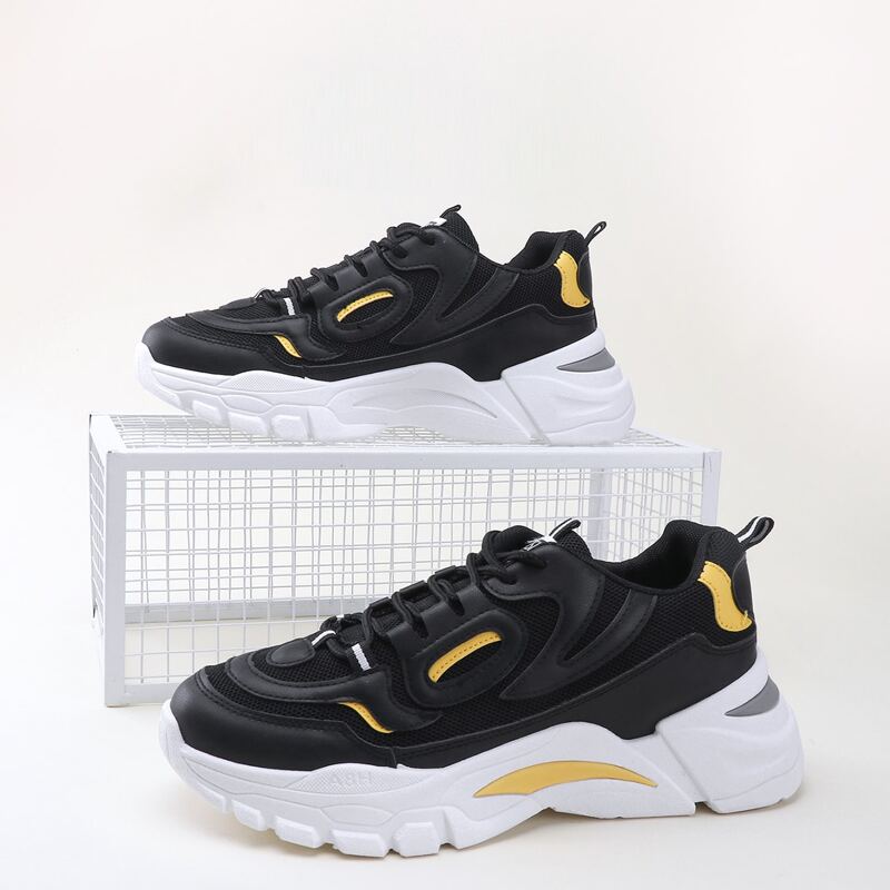 

Guys Letter Patch Lace-up Front Sneakers, Black