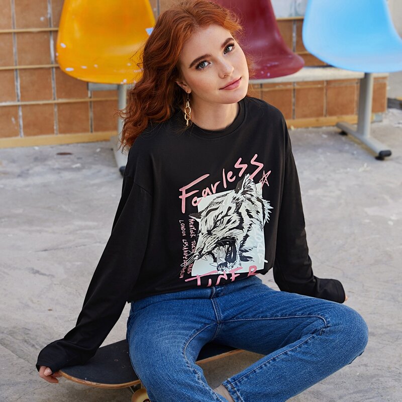 

Tiger & Letter Graphic Long Sleeve Tee, Black