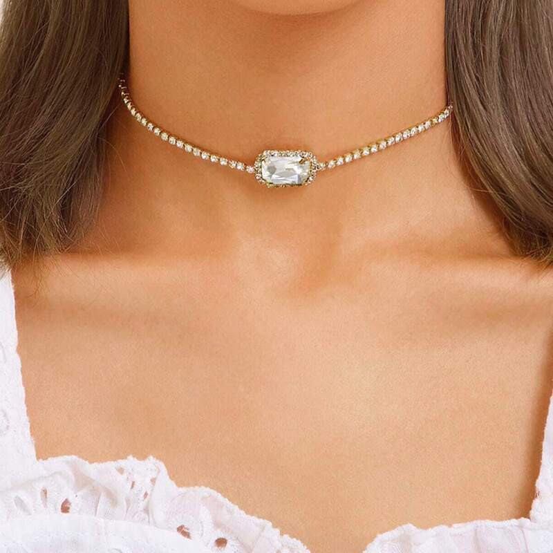 

1pc Rhinestone Engraved Square Decor Necklace, Gold