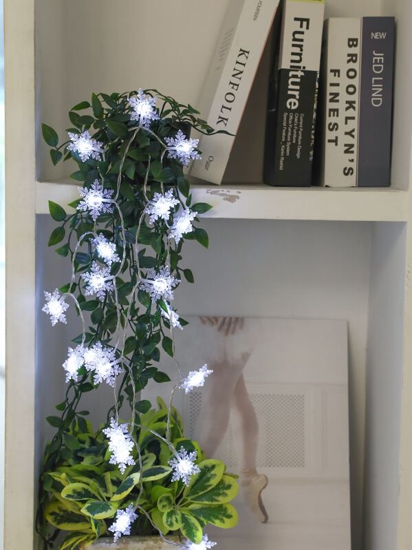 

20pcs Snowflake Bulb String Light, White