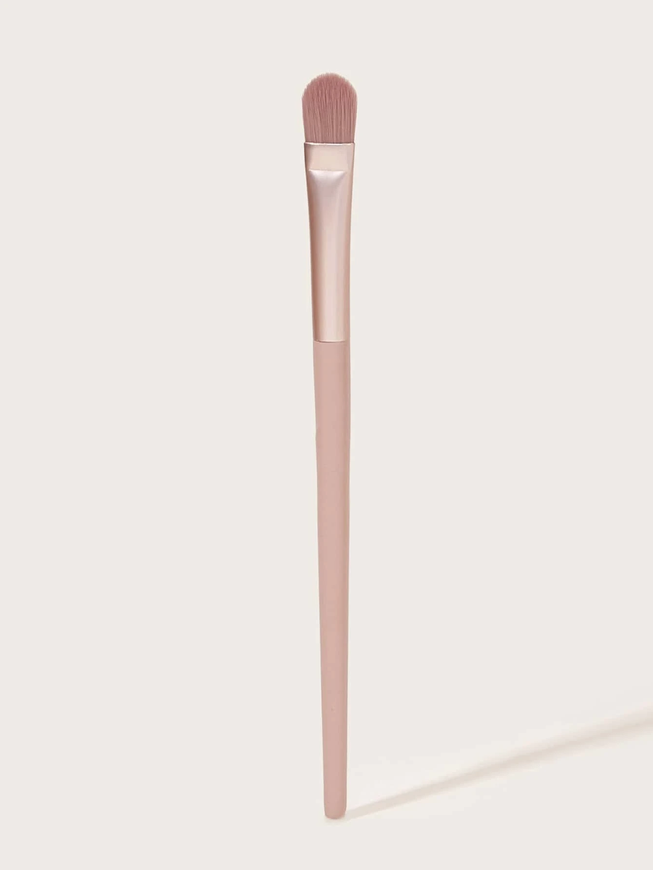 concealer brush flat
