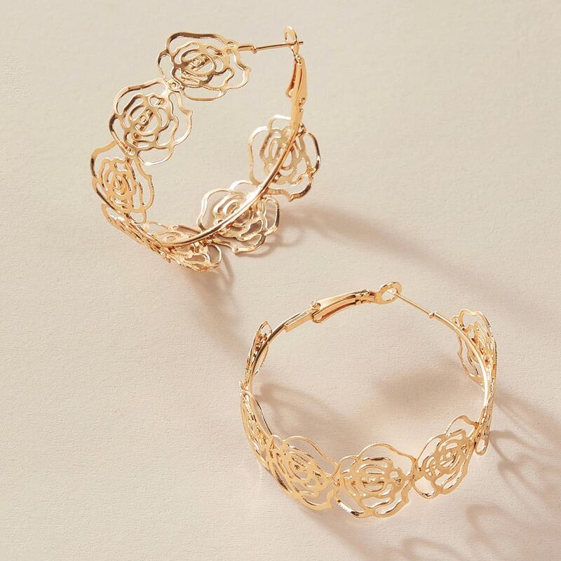 

1pair Hollow Out Flower Hoop Earrings, Gold
