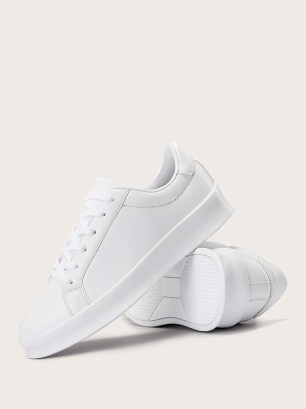 

Men Lace-up Front Low Top Sneakers, White