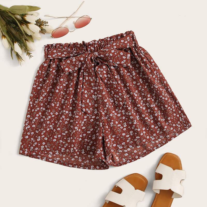

Ditsy Floral Belted Paperbag Shorts, Burgundy