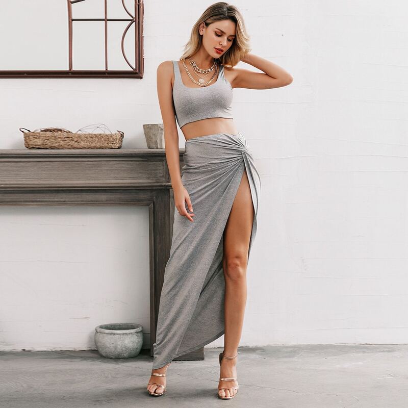 

Glamaker Heathered Knit Crop Top & High-Slit Maxi Skirt, Grey