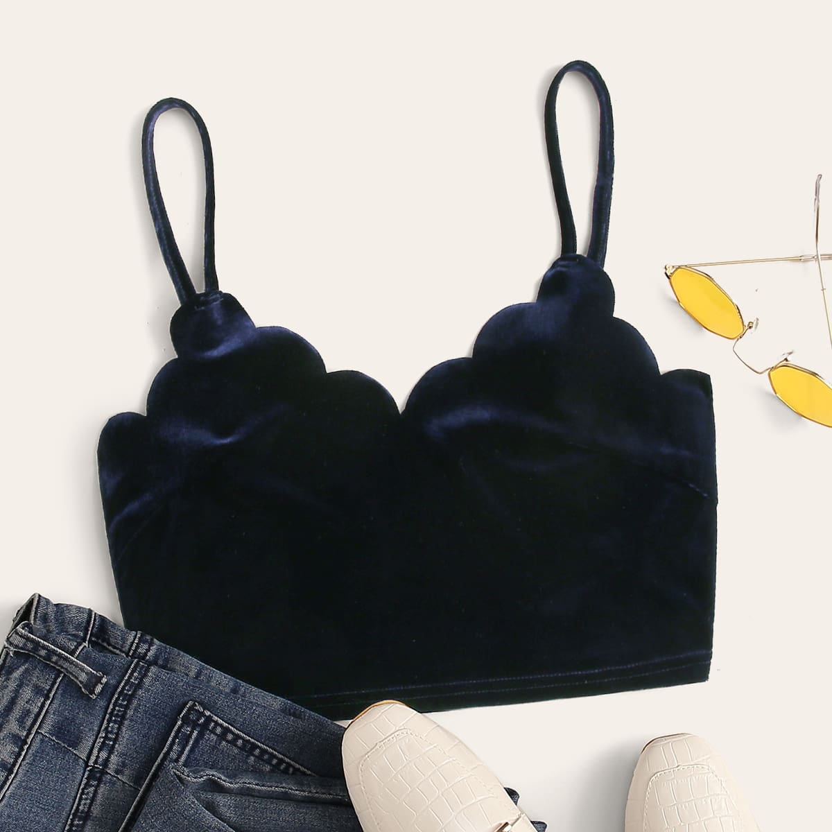 

Scallop Edge Velvet Cami Crop Top, Navy blue