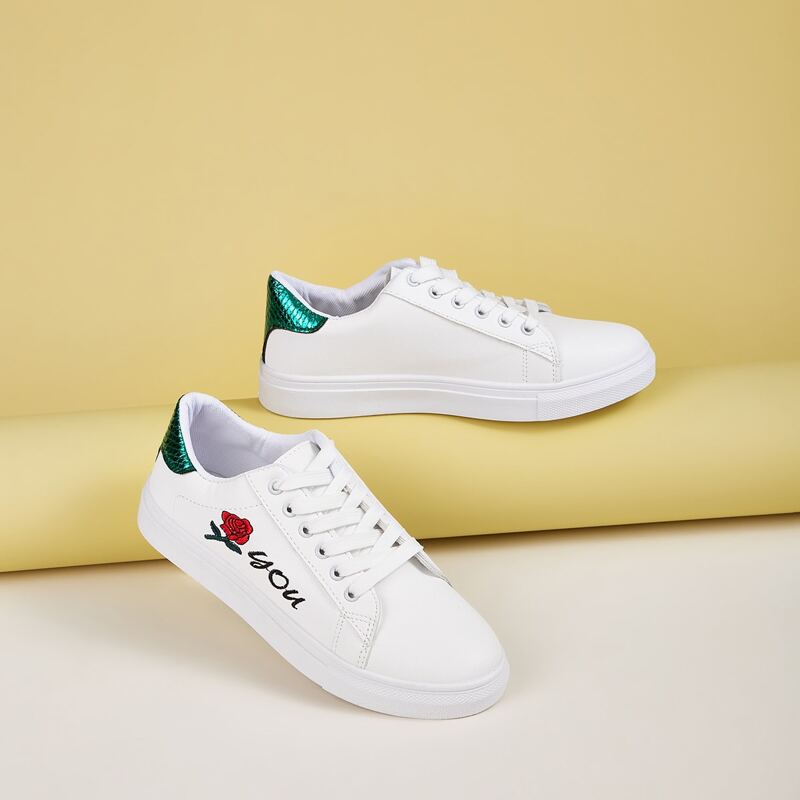 

Letter & Floral Pattern Lace-up Sneakers, White
