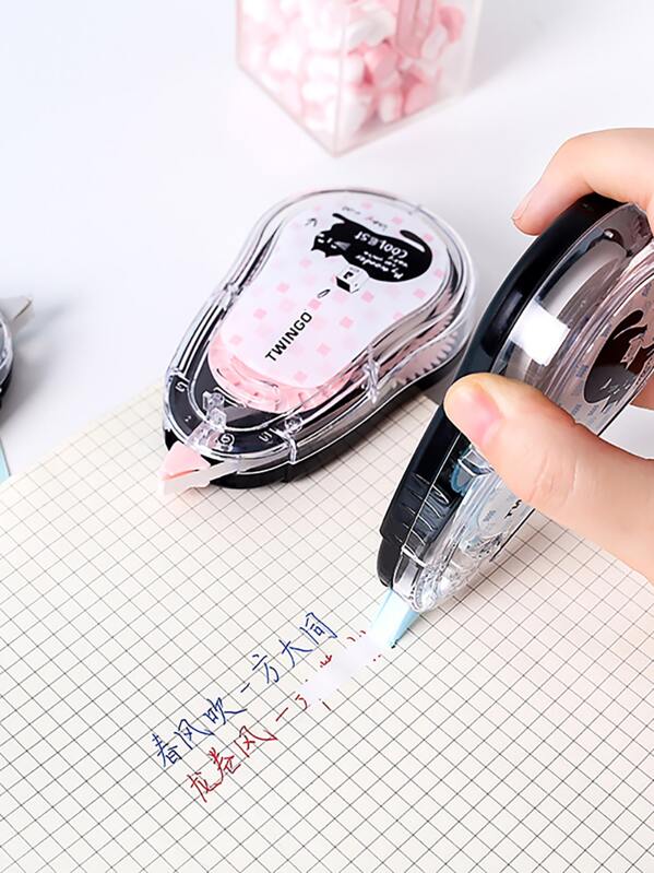 

1pc Random Cartoon Cat Print Correction Tape