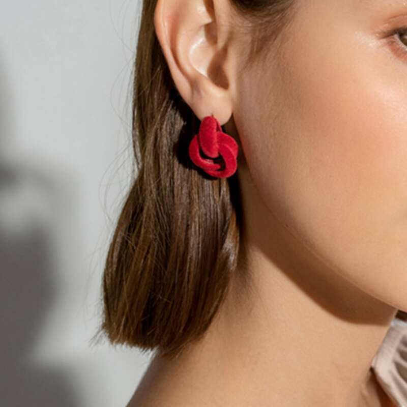 

1pair Fluffy Distorted Earrings, Red