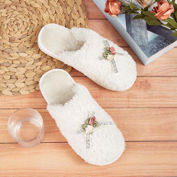 

Floral Decor Fluffy Slippers, White