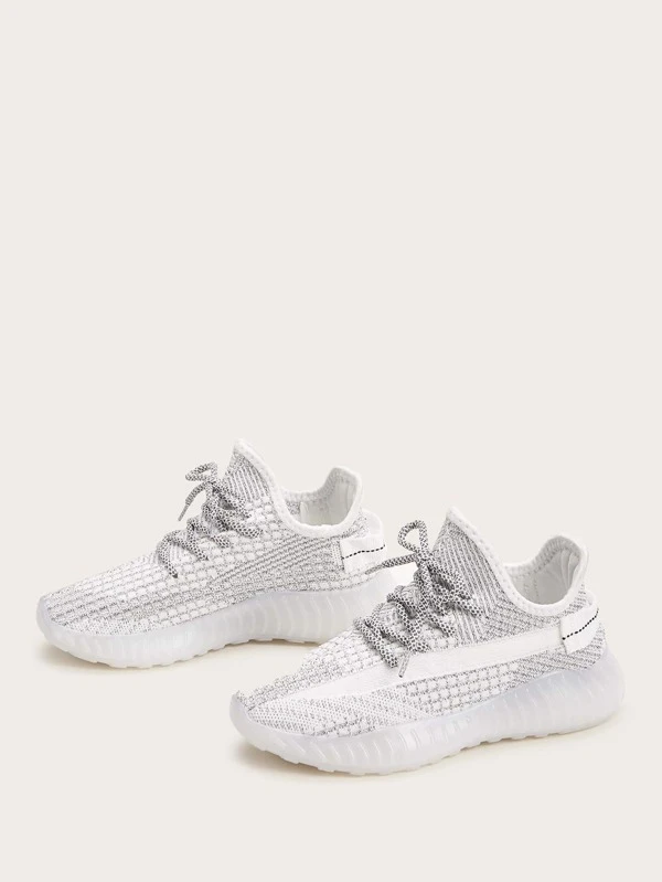 nike wide fit sneakers