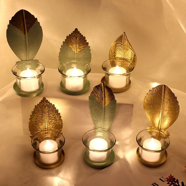 

1pc Random Leaf Detail Candle Holder