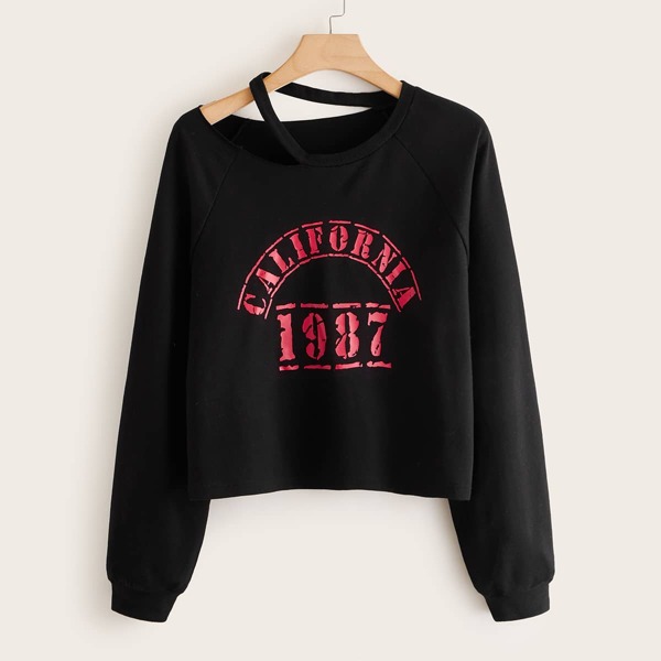 

Plus Letter Graphic Raglan Sleeve Cut-out Pullover, Black