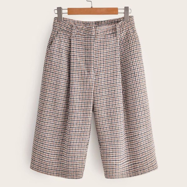 

Houndstooth Straight Leg Shorts, Multicolor