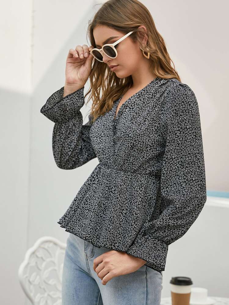 Allover Print V-neck Babydoll Blouse - Black - View 4