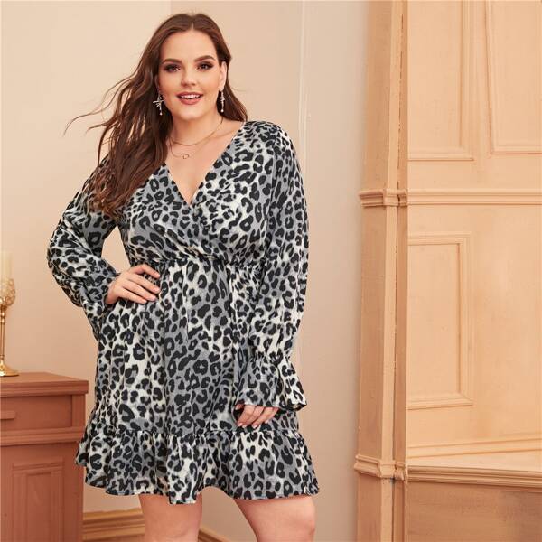 

Plus Leopard Print Surplice Front Ruffle Hem Dress, Multicolor