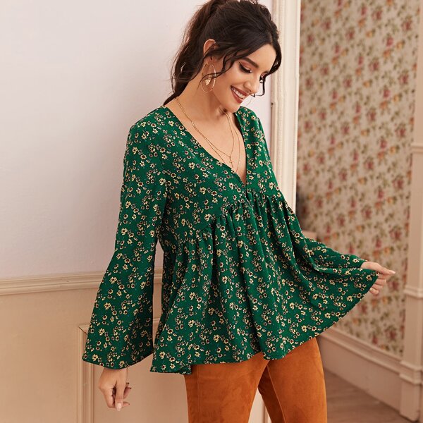 

Ditsy Floral Print V-Neck Babydoll Blouse, Green