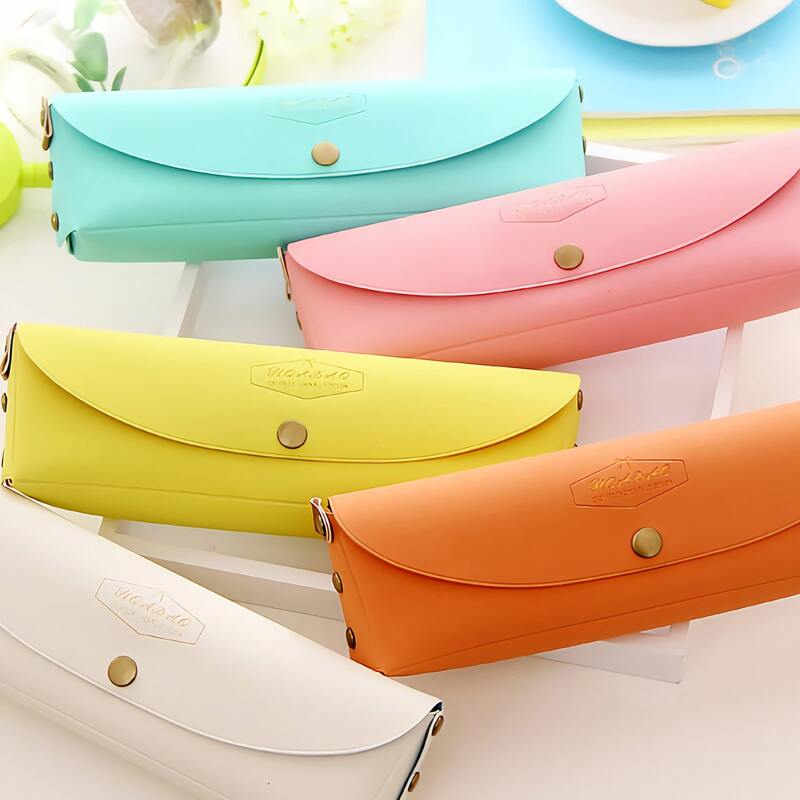 

1pc Hot Stamping Letter Pattern Pencil Bag