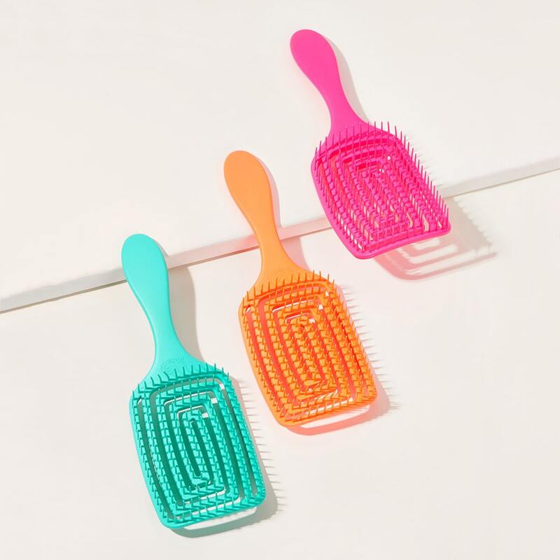 

1pc Curved Hair Brush