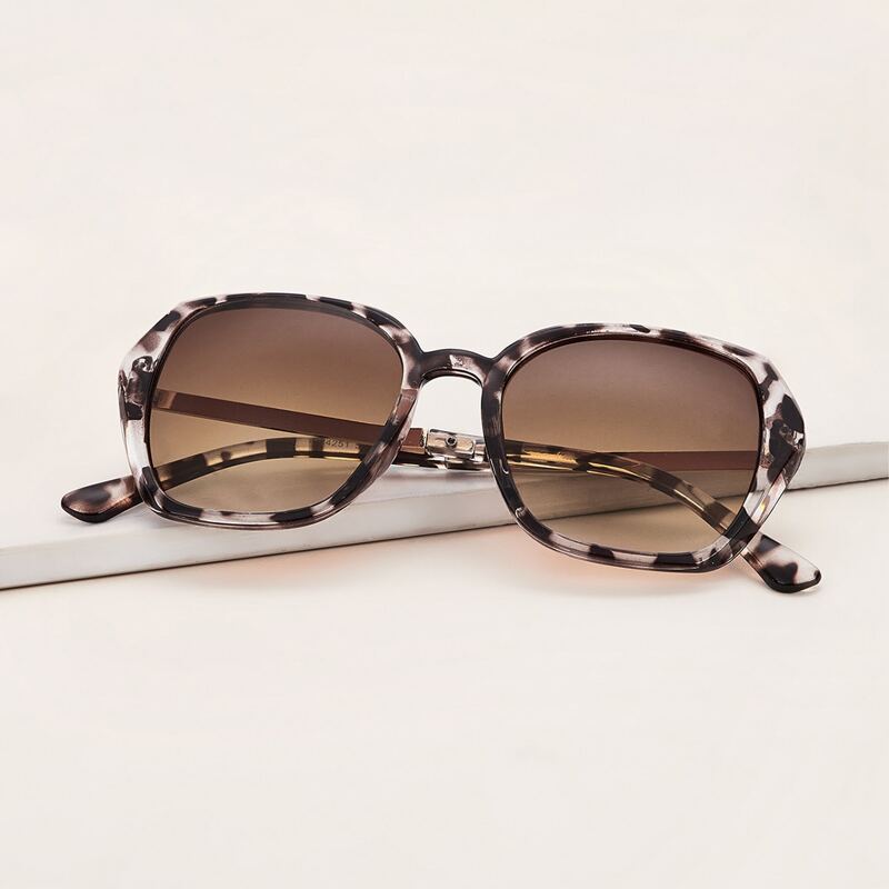 

Tortoiseshell Acrylic Frame Sunglasses With Case, Multicolor