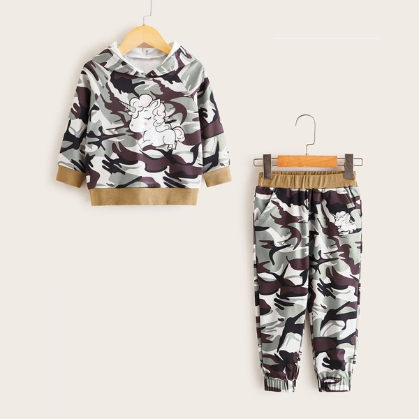

Toddler Boys Camo And Unicorn Print Hoodie & Sweatpants, Multicolor