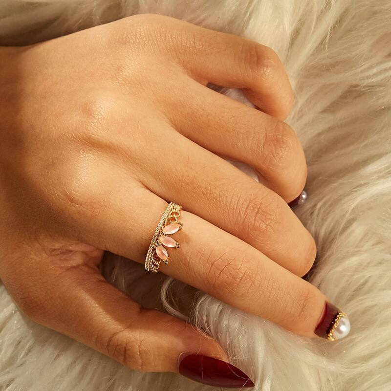 

1pc Rhinestone Engraved Flower Decor Ring, Gold