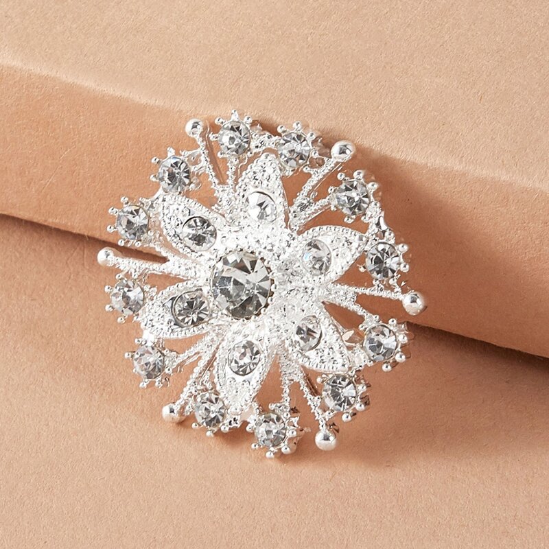 

1pc Rhinestone Engraved Brooch, Silver