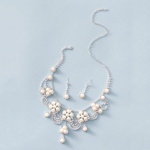 

3pcs Faux Pearl & Rhinestone Engraved Decor Statement Necklace & Earrings