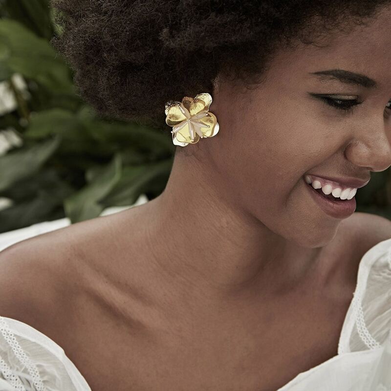 

1pair Metallic Flower Stud Earrings, Gold