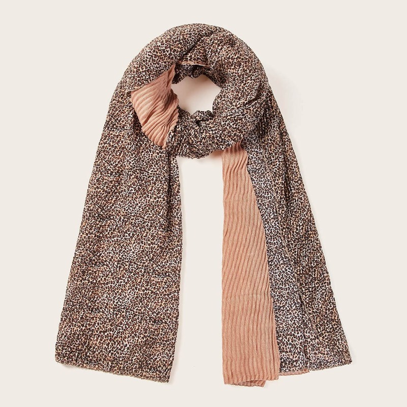 

Leopard Pattern Scarf, Multicolor