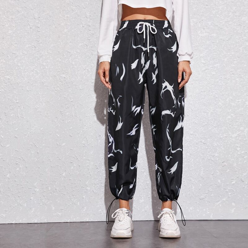 

Drawstring Waist Graphic Print Sweatpants, Black