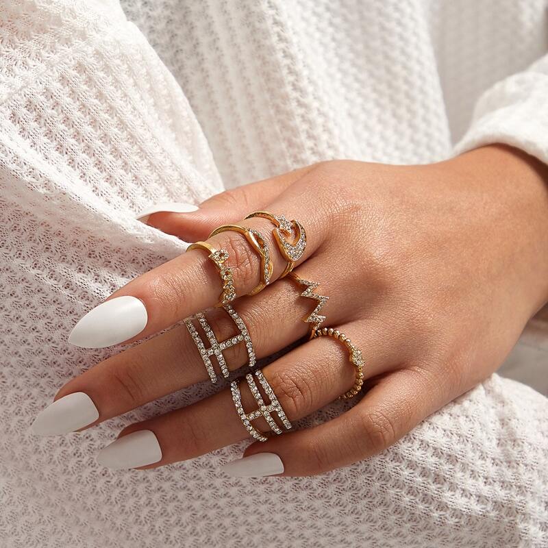

7pcs Rhinestone Engraved Star & Moon Decor Ring, Gold