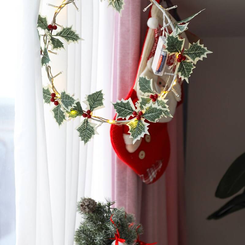 

20pcs Christmas Leaf & Fruit Decor String Light, Multicolor