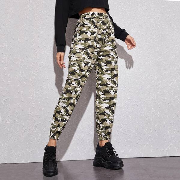 

Camo Print Flap Pocket Cargo Pants, Multicolor