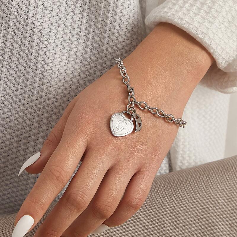 

1pc Letter Engraved Heart Charm Chain Bracelet, Silver