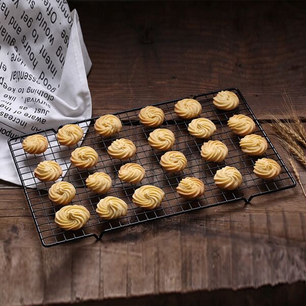 

Metal Cake Cooling Rack