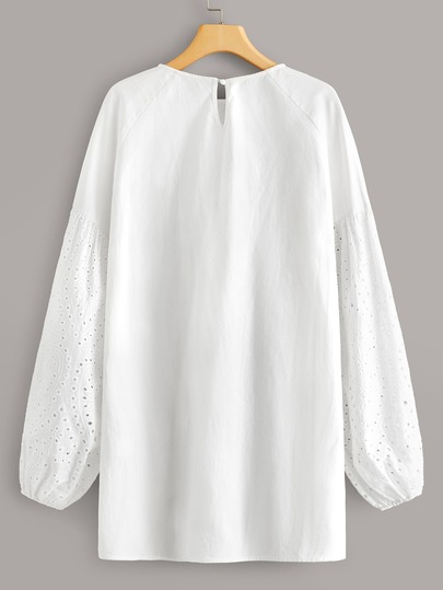 Robe tunique avec manches bouffantes et broderie anglaise