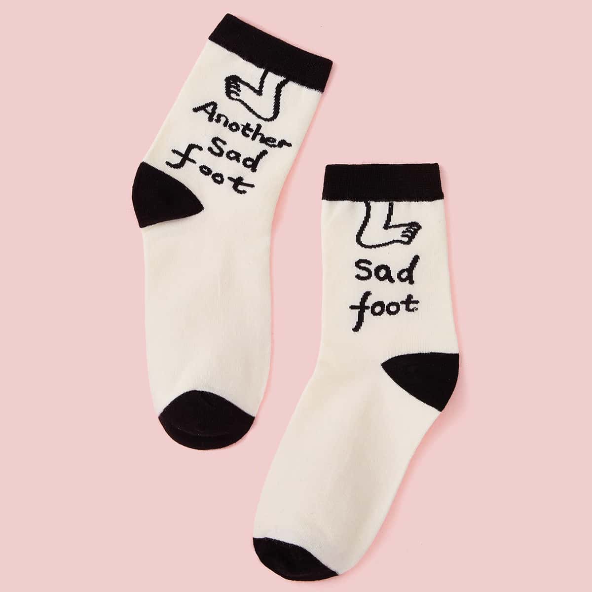 

1pair Letter & Foot Pattern Socks, Black and white