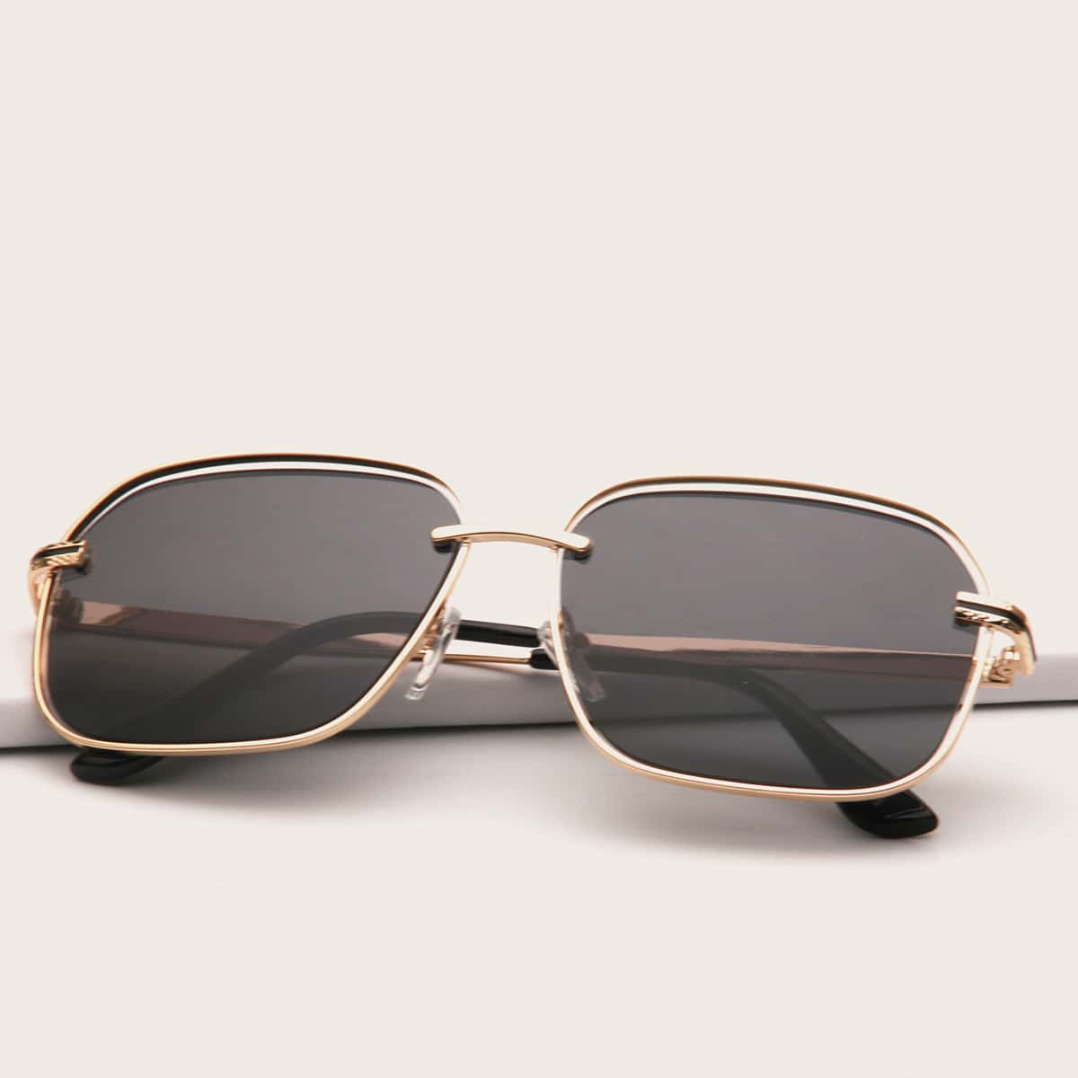 

Guys Metal Frame Sunglasses, Grey