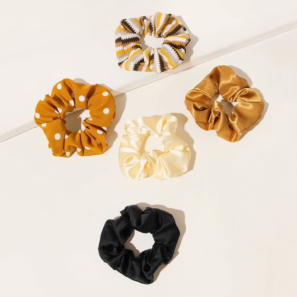 

5pcs Polka Dot Pattern Scrunchie, Multicolor