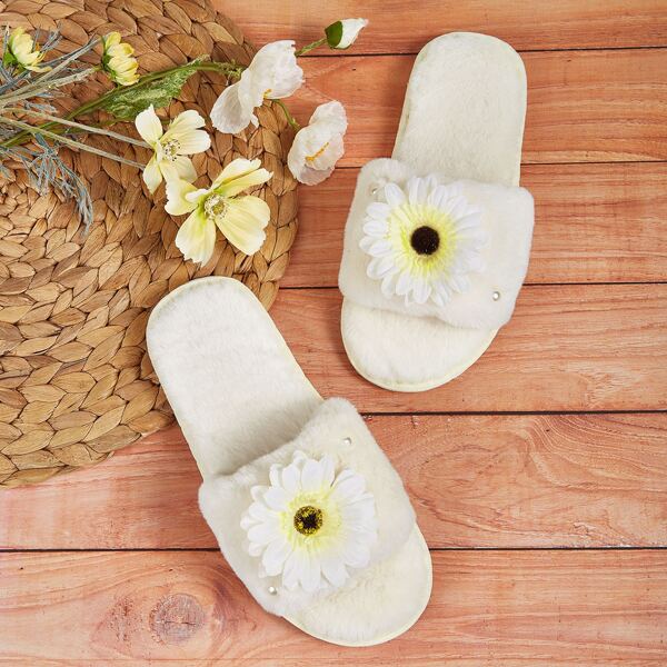 

Applique Decor Open Toe Fluffy Slippers, White