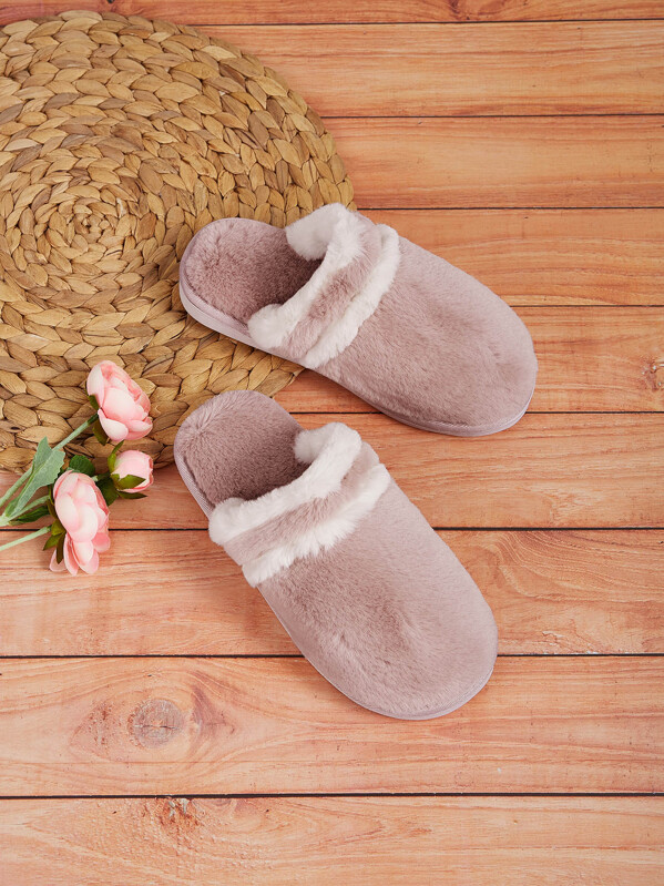 

Wide Fit Round Toe Fluffy Slippers, Pink