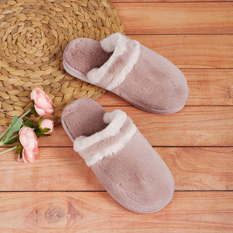 

Wide Fit Round Toe Fluffy Slippers, Pink